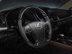 Lexus LS460 2013 года